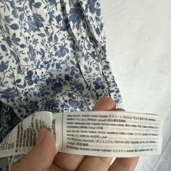 Hollister Romper Blue Floral Off Shoulder Size Large - Picture 7 of 8